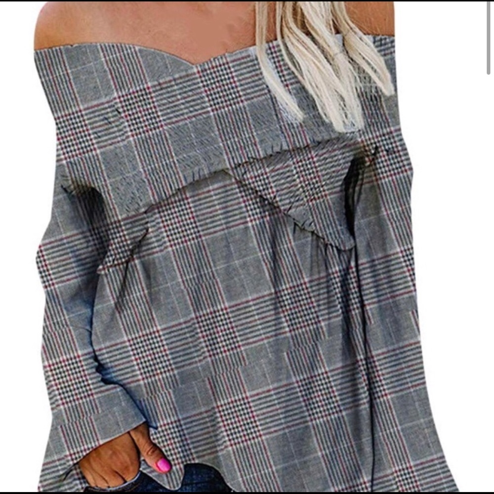 Sexy V-neck plaid shirt